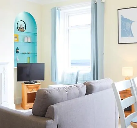 Seaview At The Crescent *